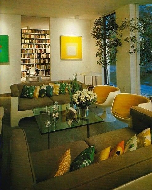 70s Living Room 12