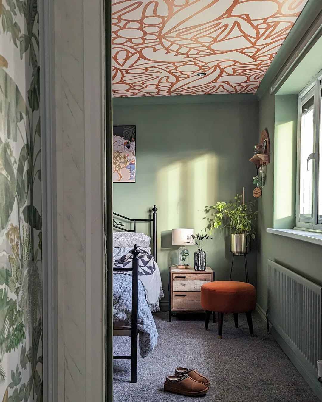 Green Bedroom 12
